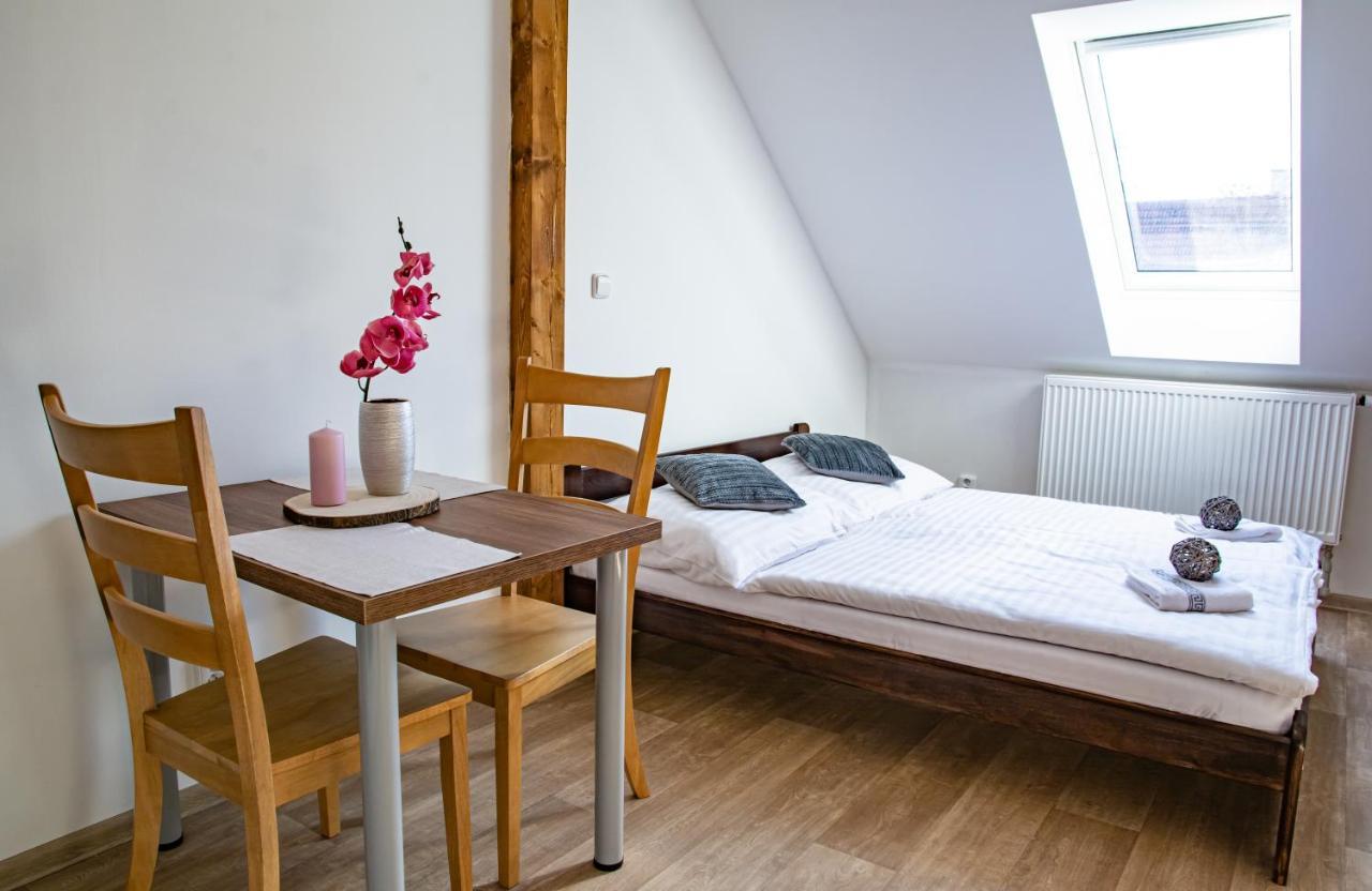 Apartmany Kurojedy Bor Ngoại thất bức ảnh